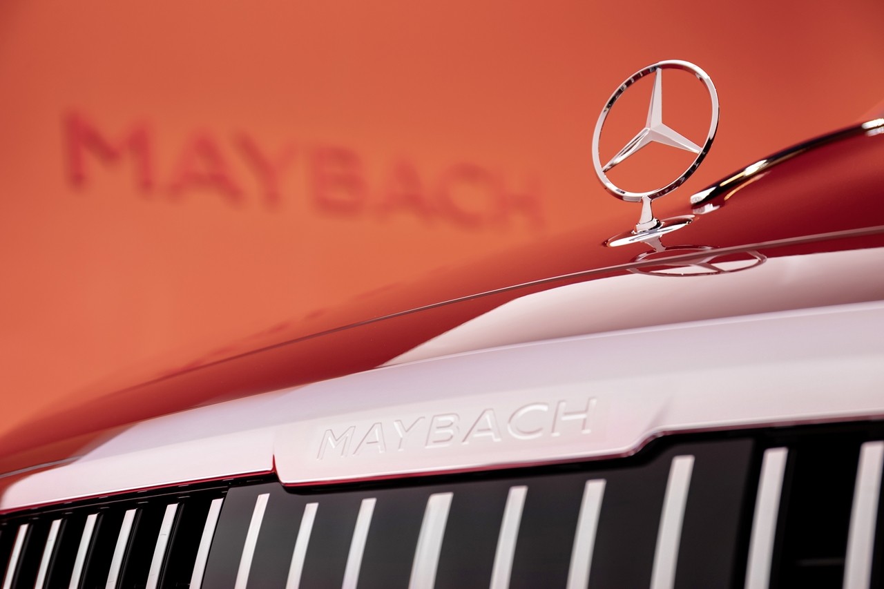 Mercedes-Maybach S-Class chính hãng giá từ 8,2 tỷ đồng