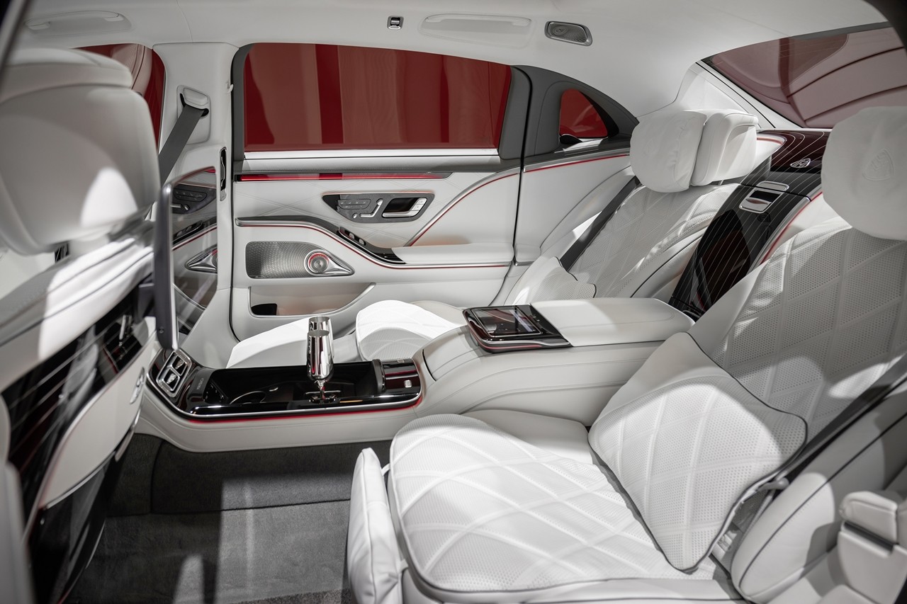Mercedes Maybach S-Class chính hãng giá từ 8,2 tỷ đồng