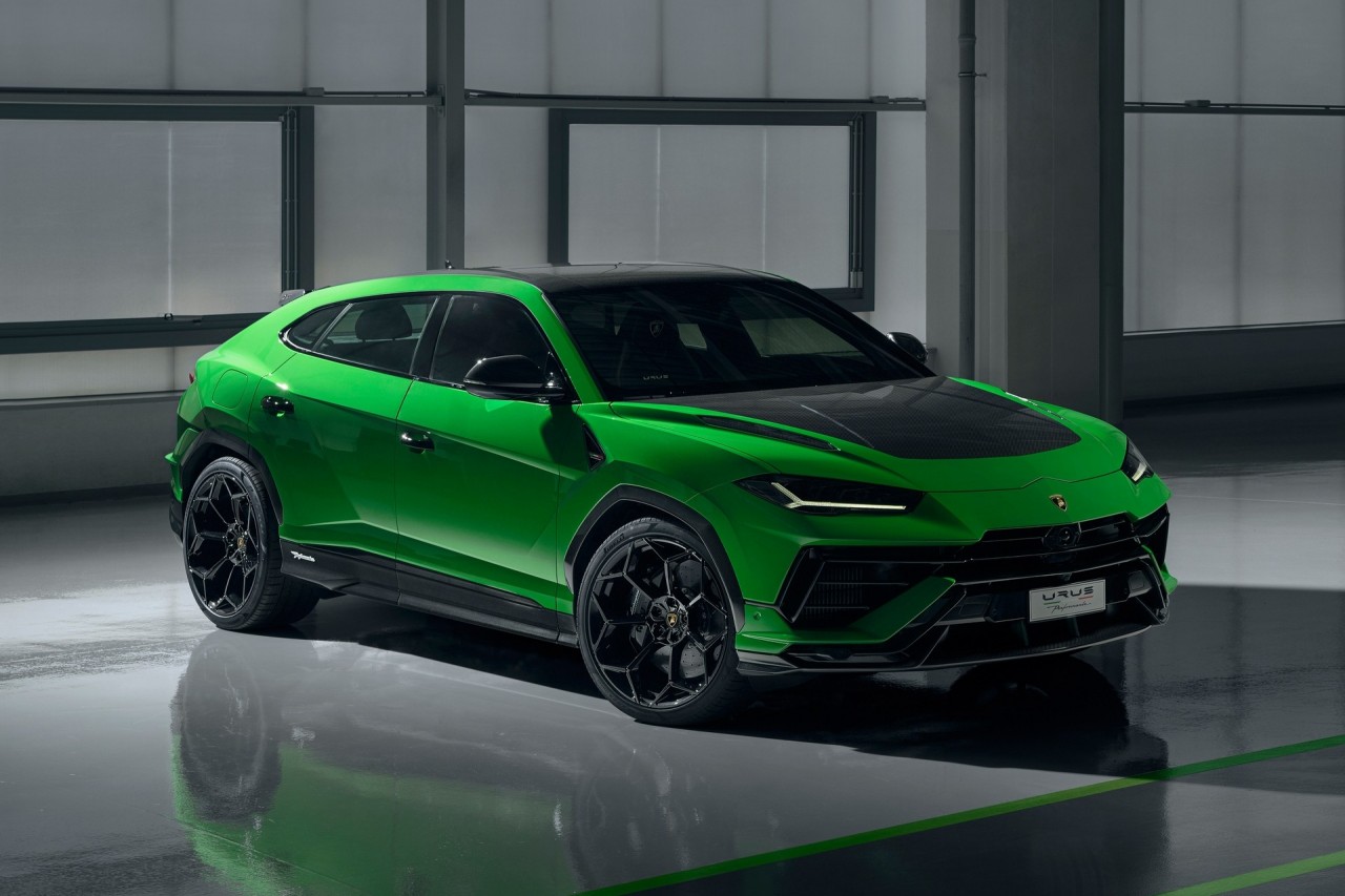 Siêu SUV Lamborghini Urus Performante ra mắt: Nhẹ hơn và mạnh hơn