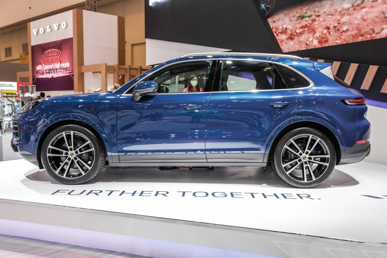 Porsche Cayenne 2024 ra mắt khách hàng Đông Nam Á