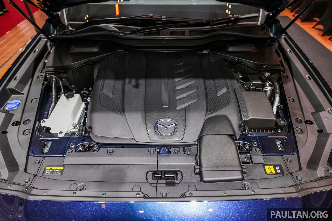 Mazda CX-60 trang bị động cơ 3.3L hybrid, giá gần 1,9 tỷ đồng tại Indonesia