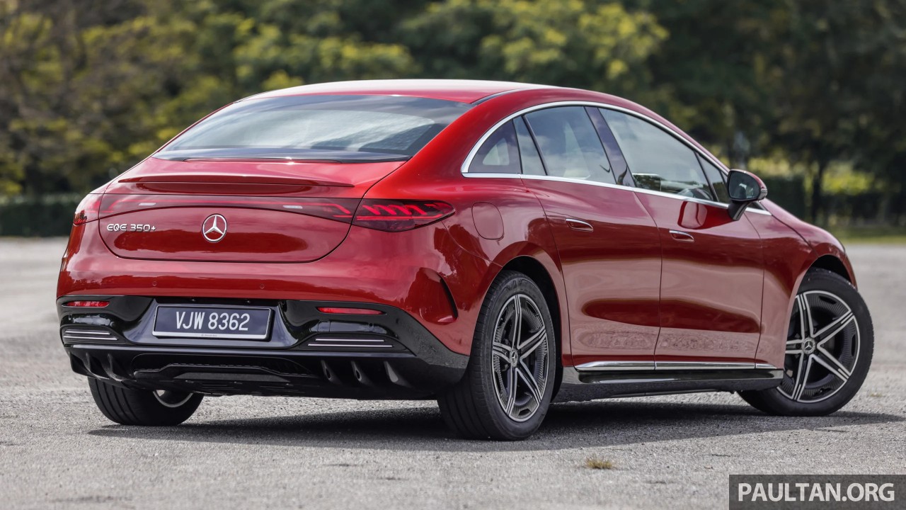 Xe điện MercedesBenz EQE350 sedan giá gần 2,2 tỷ đồng tại Malaysia