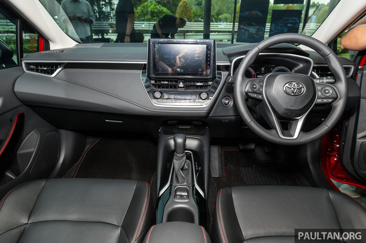 Toyota Corolla GR Sport giá 795 triệu tại Malaysia