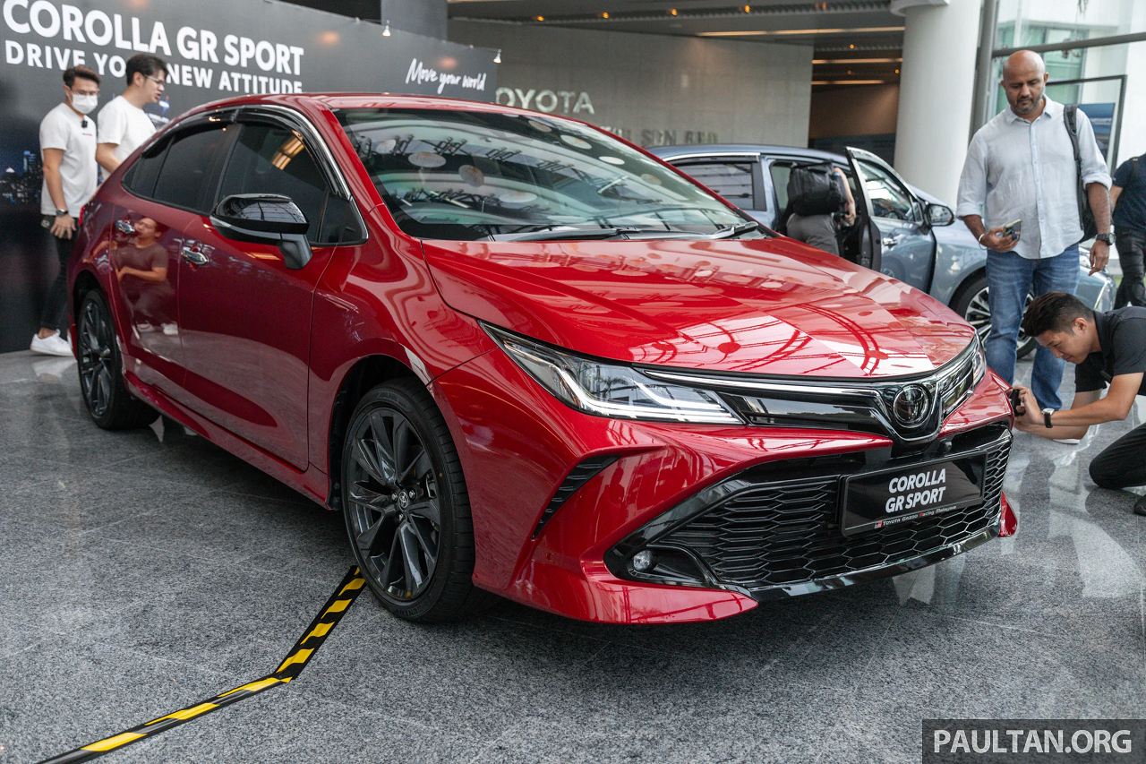 Toyota Corolla GR Sport giá 795 triệu tại Malaysia