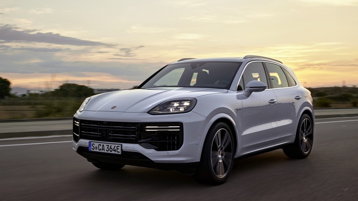 Porsche Cayenne Turbo E-Hybrid 2024 là xe SUV mạnh nhất của hãng