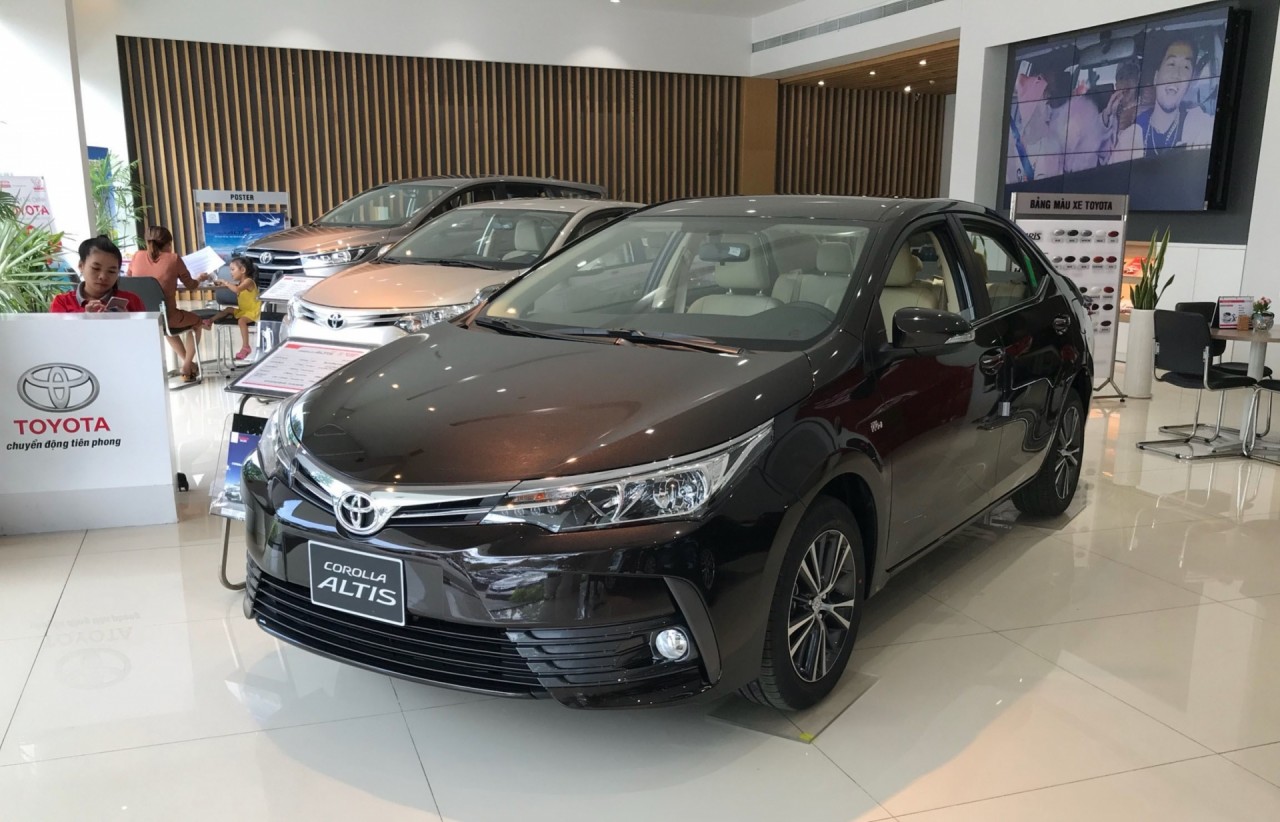Toyota hỗ trợ 50% phí trước bạ khi mua Corolla Altis, Fortuner và Innova toyota ho tro 50 phi truoc ba khi mua corolla altis fortuner va innova