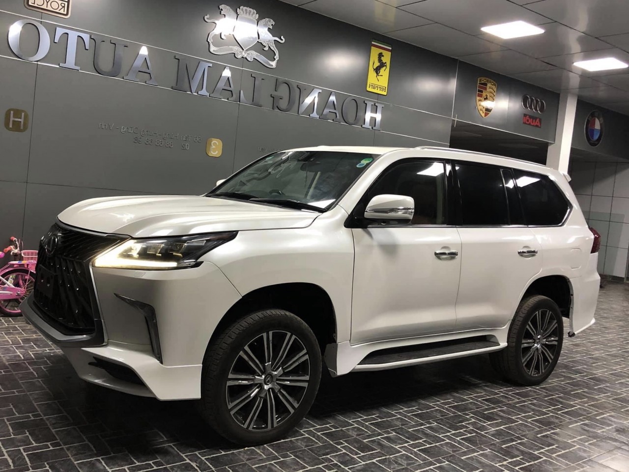 cai trang lexus lx570 doi cu tre 10 nam tuoi chi voi 500 trieu dong