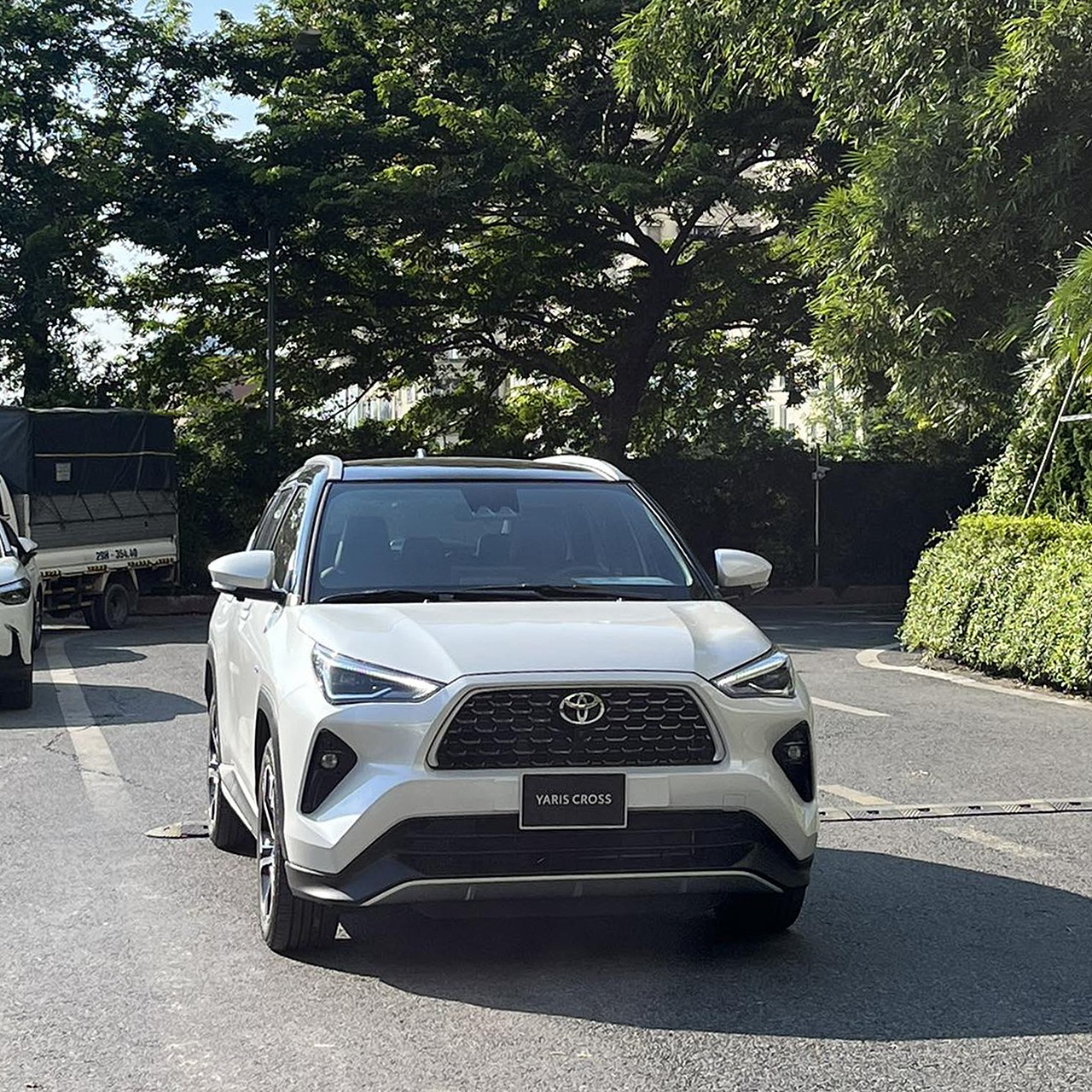 Toyota Yaris Cross bất ngờ xuất hiện trên phố trước ngày ra mắt