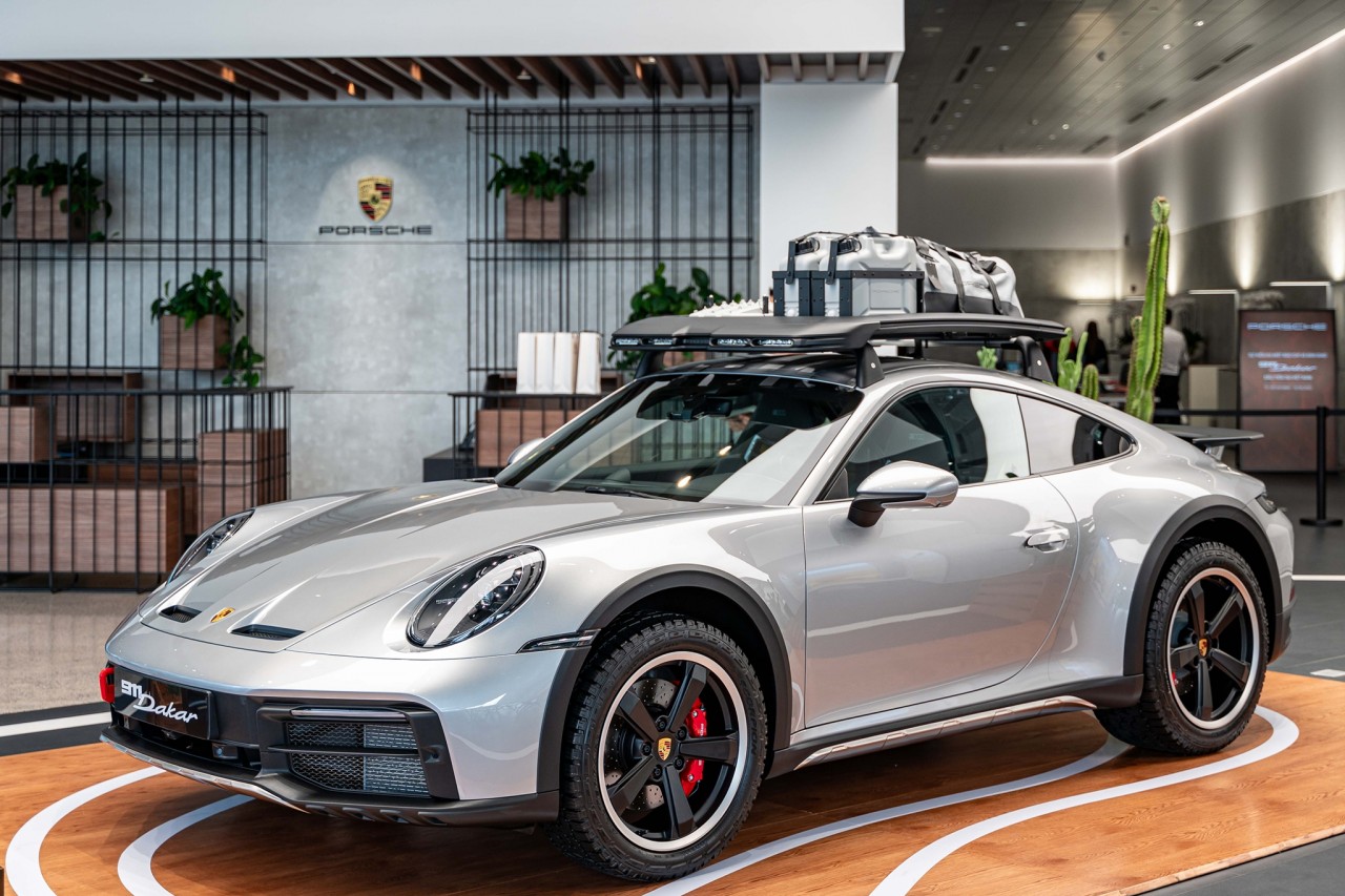 Porsche 911 Dakar khám phá những vùng đất huyền thoại
