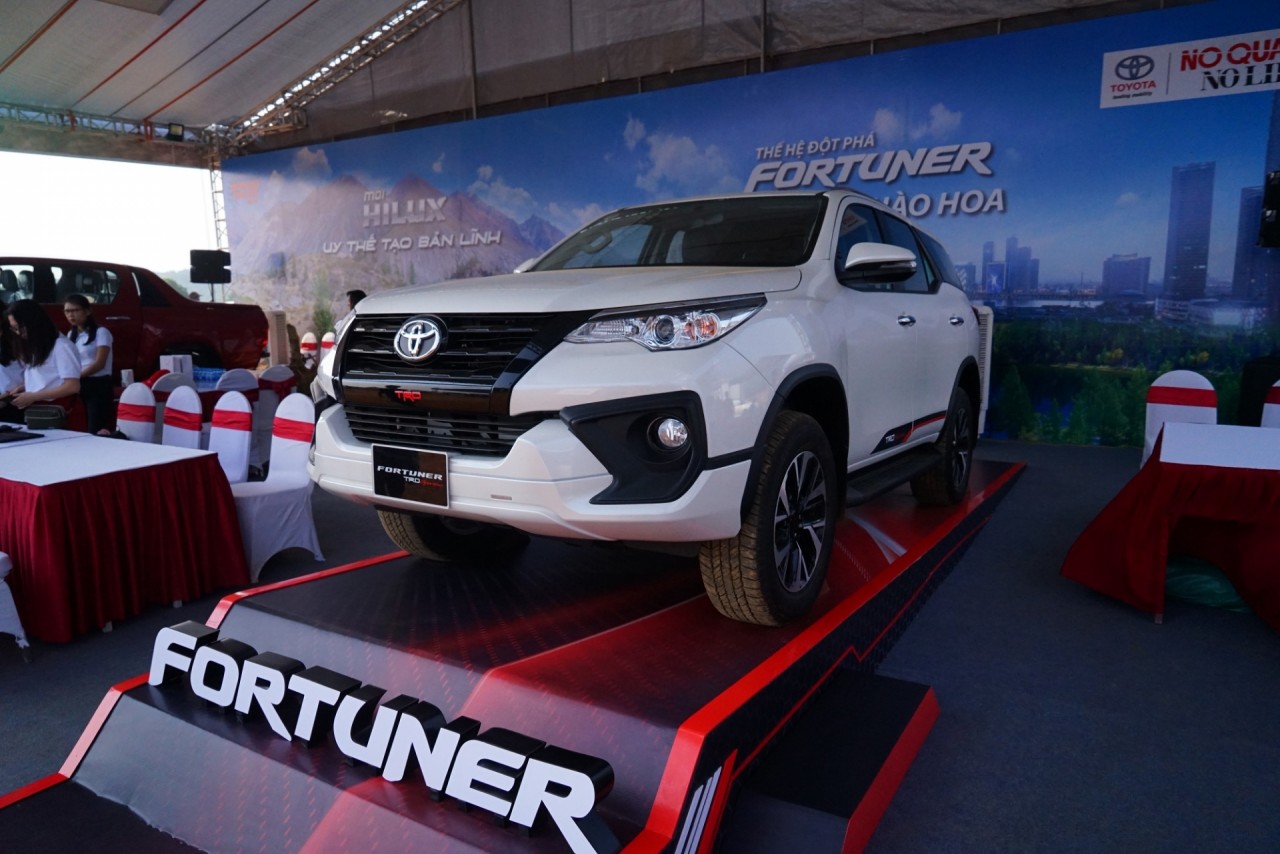 phien ban the thao toyota fortuner trd tai voc 2019