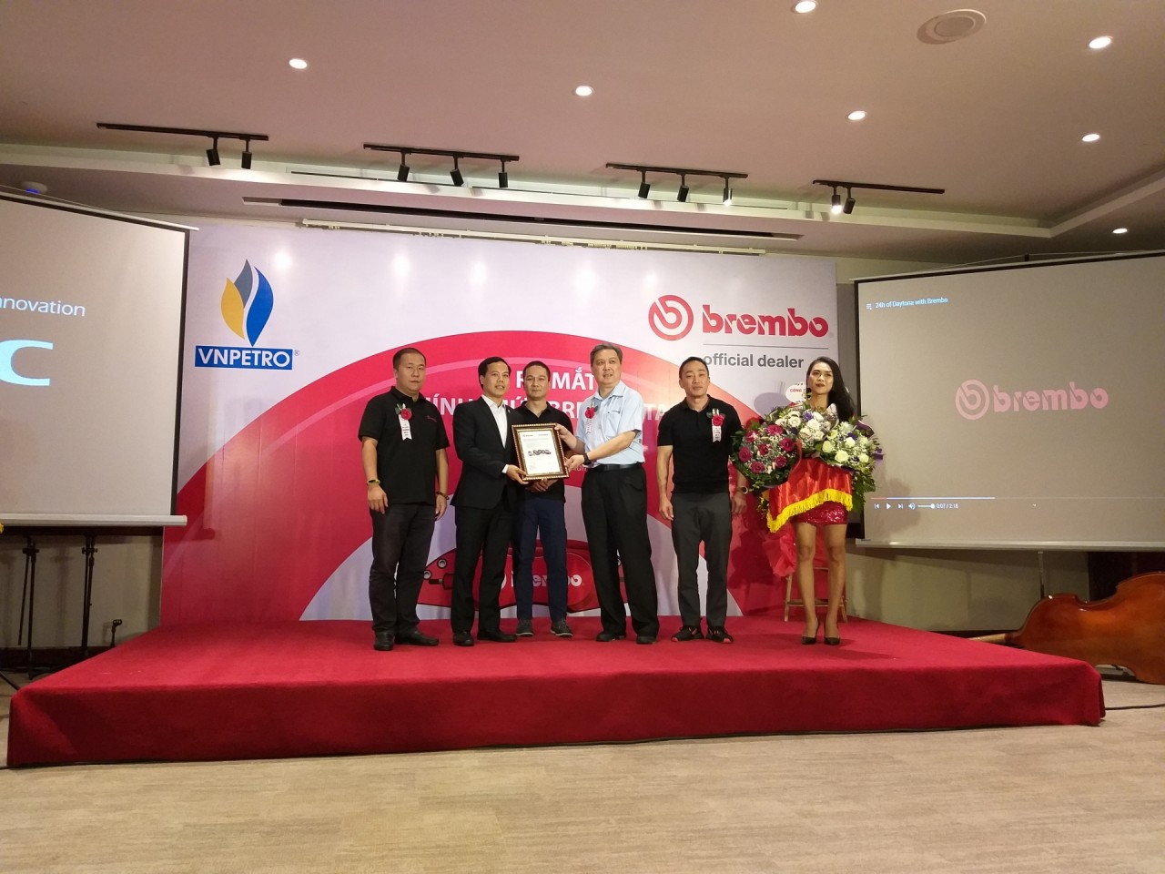 hang phanh hang hieu brembo chinh thuc ve tai viet nam