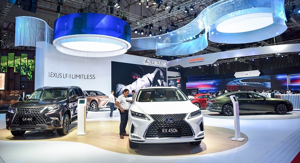 lexus gioi thieu rx va gx phien ban nang cap tai vms 2019