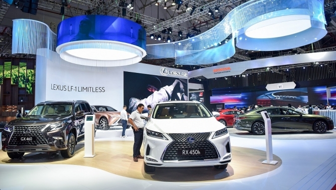 Lexus giới thiệu RX và GX phiên bản nâng cấp tại VMS 2019