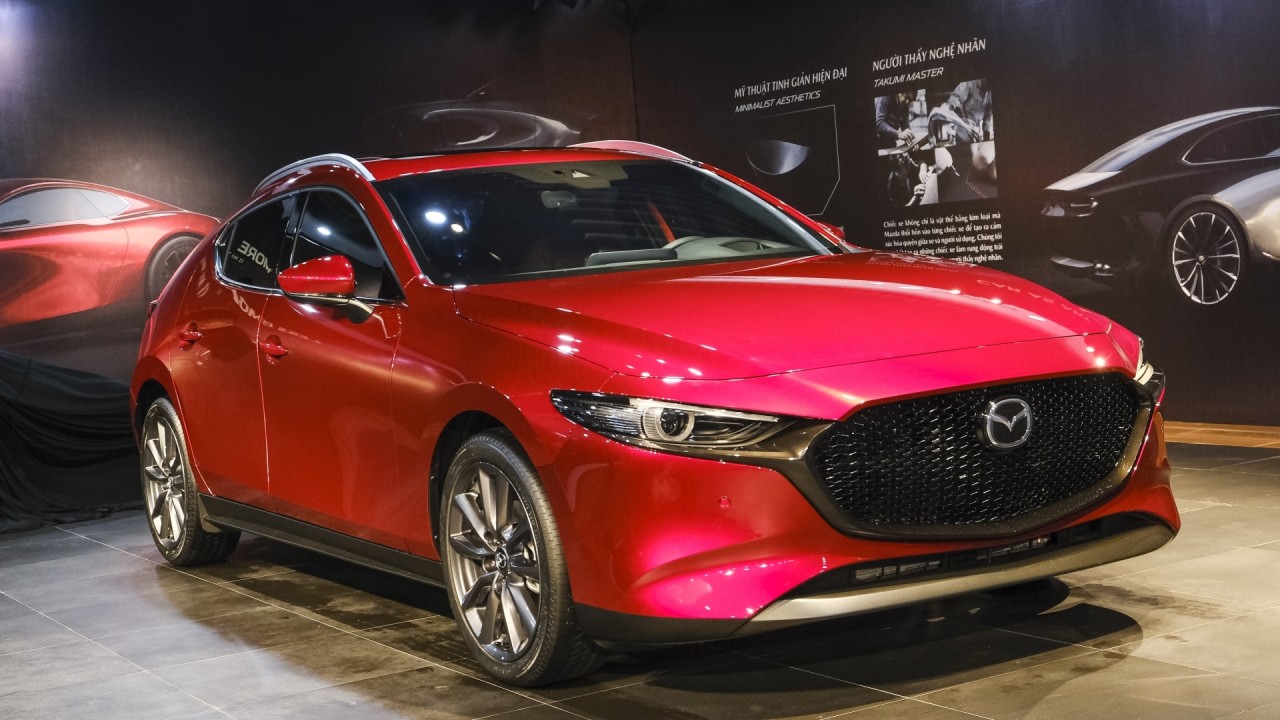 Mazda 3 mới lộ diện trước ngày ra mắt