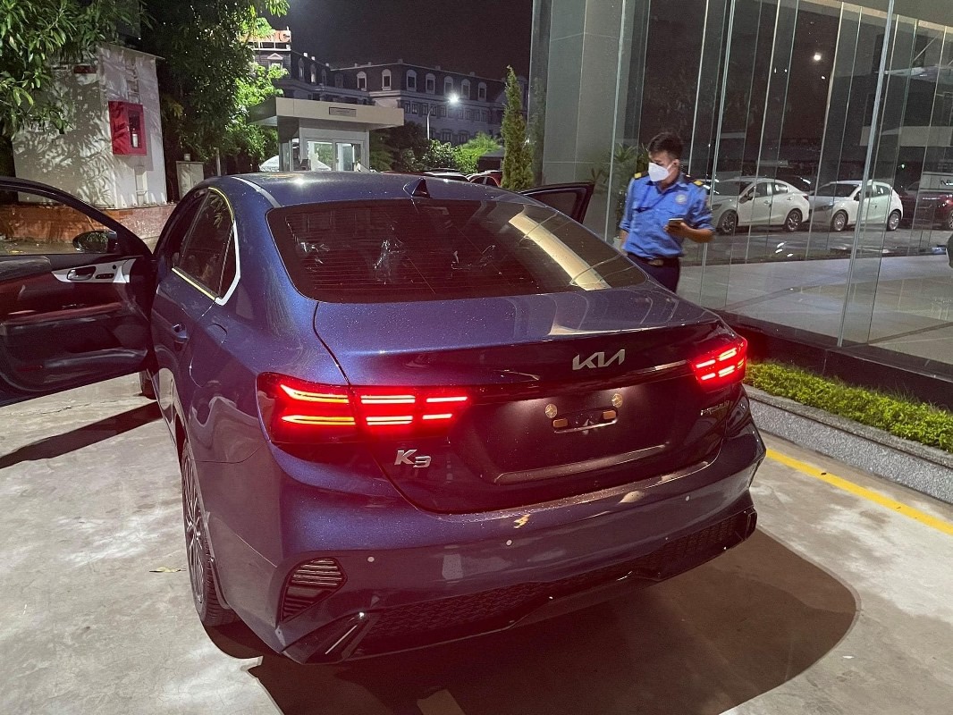 Kia K3 về đại lý, chờ đến tay khách hàng