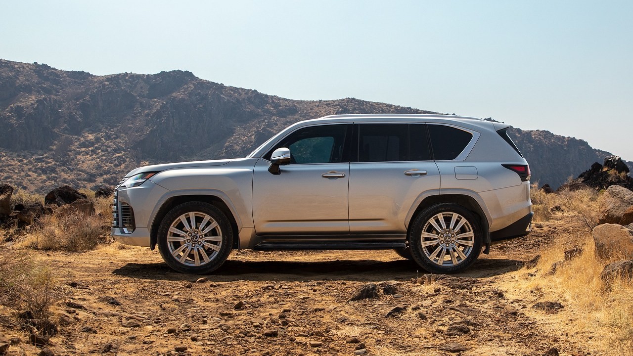 Lexus LX600 2022 ra mắt