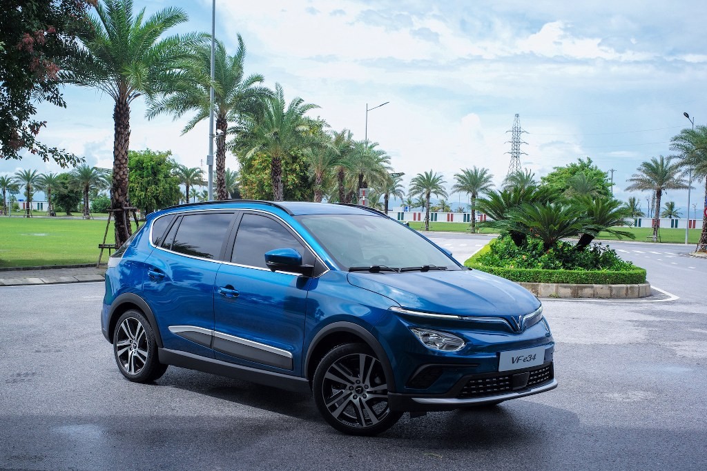 100 chiếc VinFast VF e34 được giao tới tay khách hàng vào ngày 25/12 100 chiếc VinFast VF e34 được giao tới tay khách hàng vào ngày 25/12