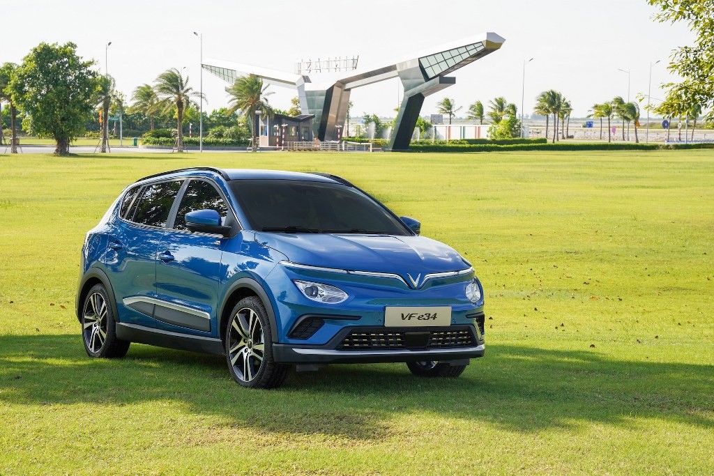 100 chiếc VinFast VF e34 được giao tới tay khách hàng vào ngày 25/12 100 chiếc VinFast VF e34 được giao tới tay khách hàng vào ngày 25/12