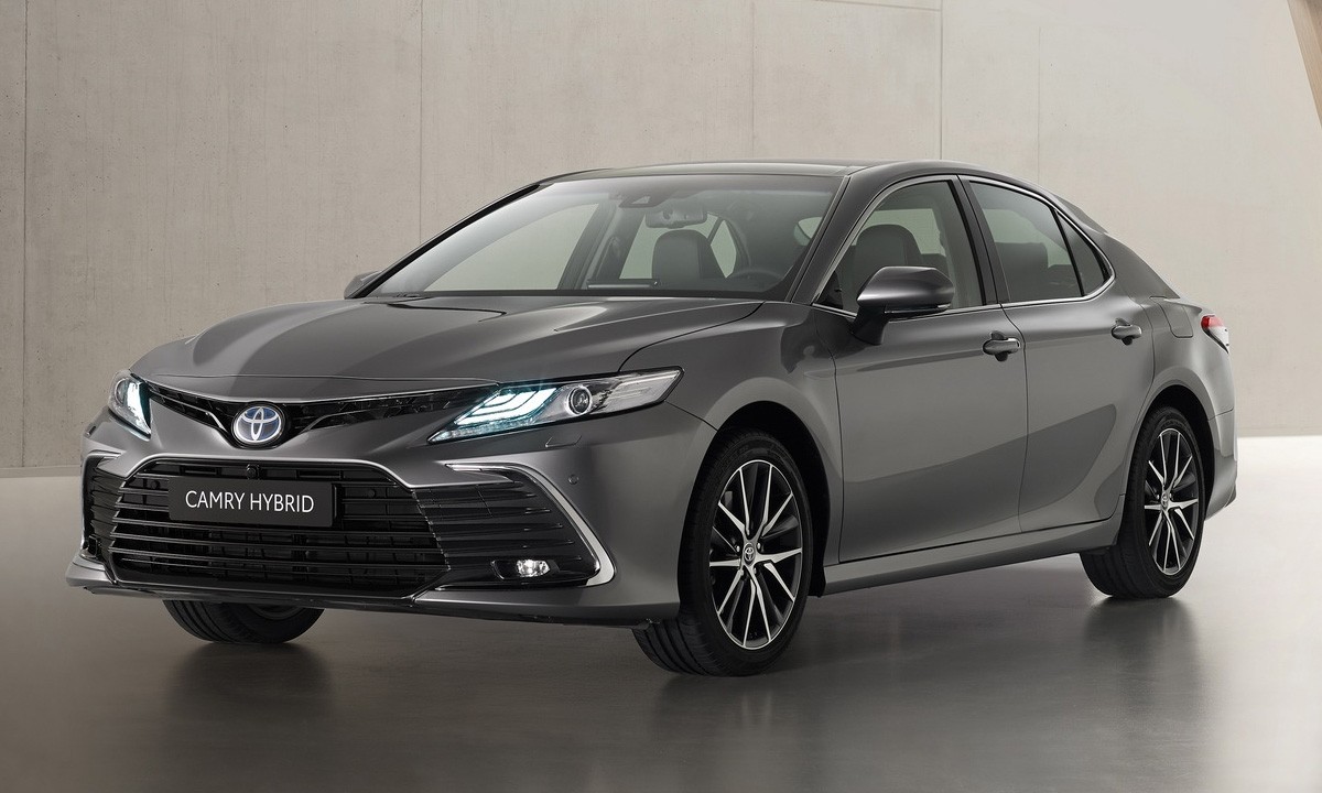 Toyota Camry 2022 sắp ra mắt tại Thái Lan