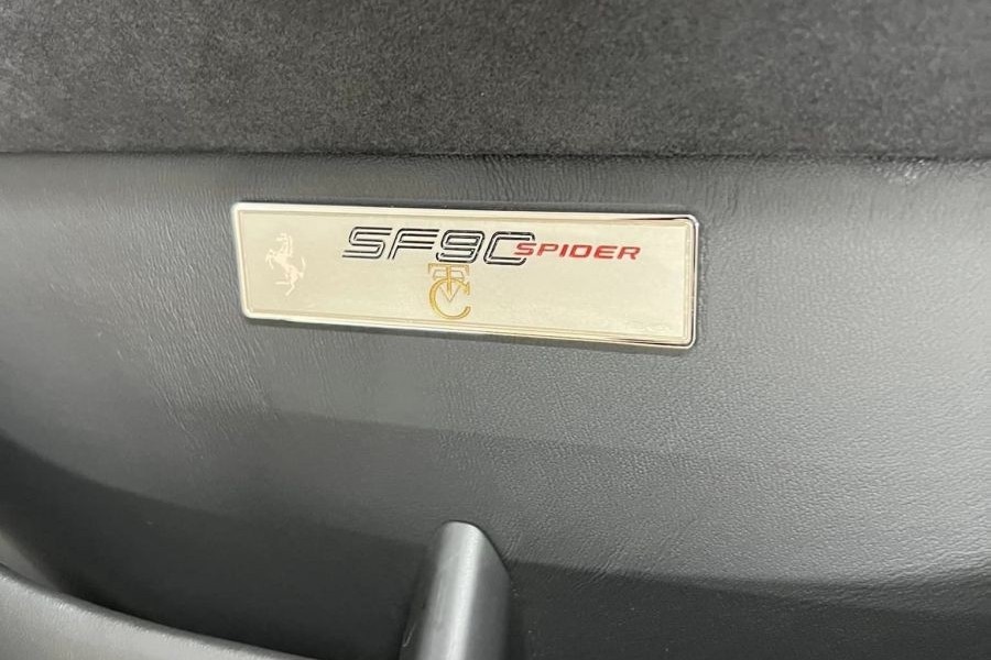 Siêu xe Ferrari SF90 Spider của Cường "Đô-la" về đến Việt Nam