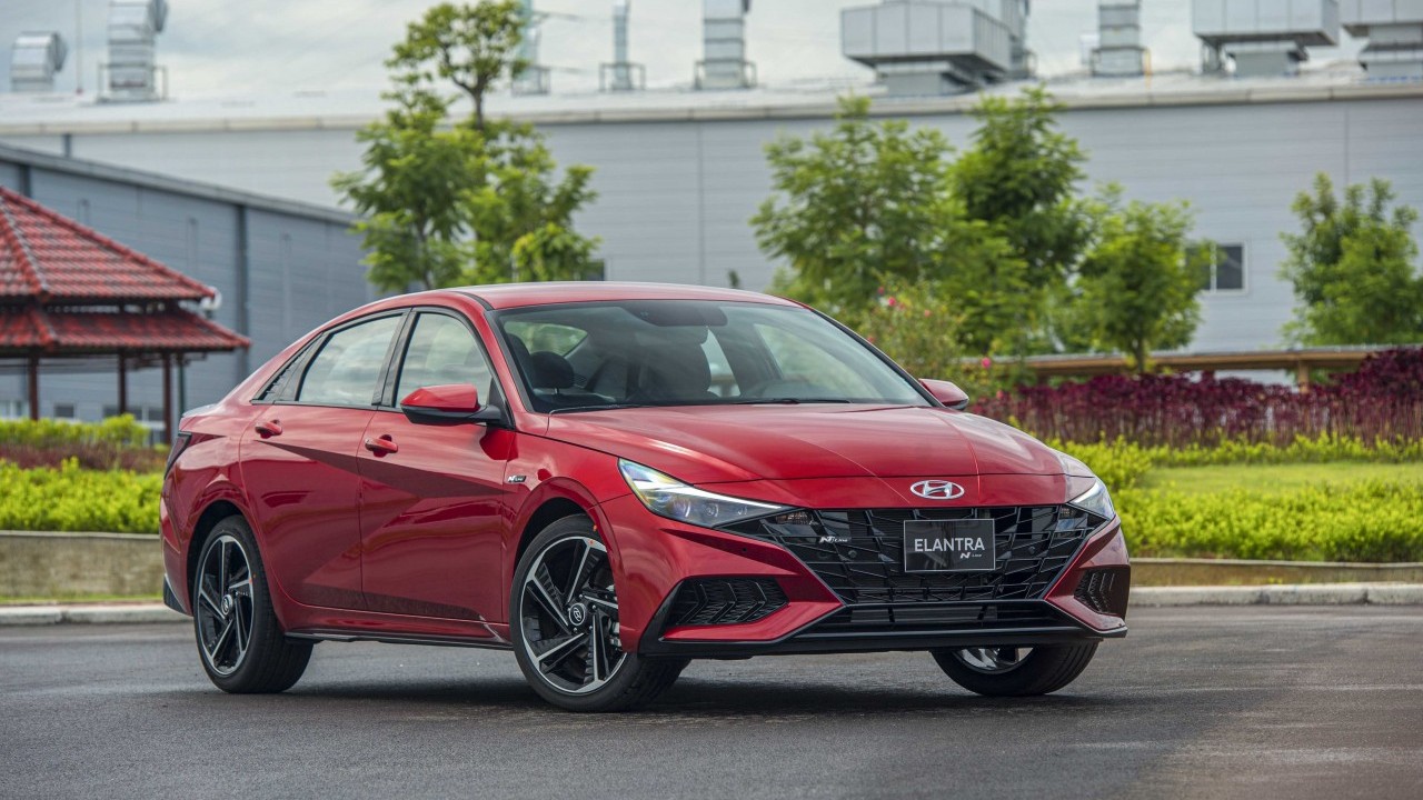 Hình chi tiết Hyundai Elantra N-Line 1.6 Turbo giá 799 triệu đồng