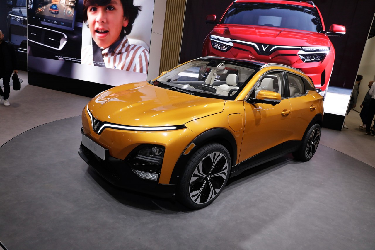 Cận cảnh nội thất VinFast VF6 tại Paris Motor Show