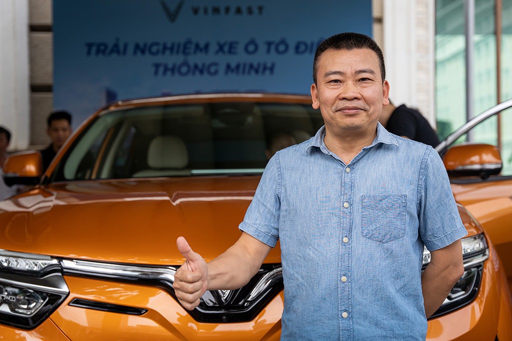 Người Sài Gòn lái thử VinFast VF8: “Đáng mua nhất trong tầm giá 1 tỷ đồng!”