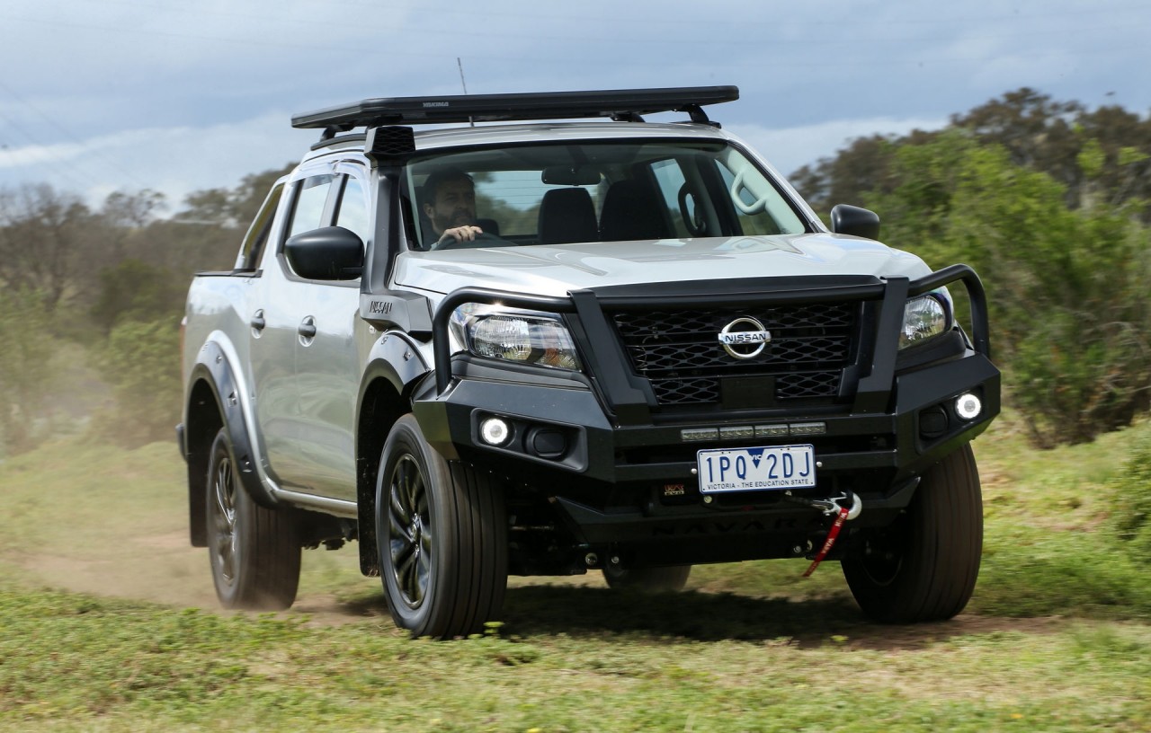 Nissan Navara 2021 ra mắt