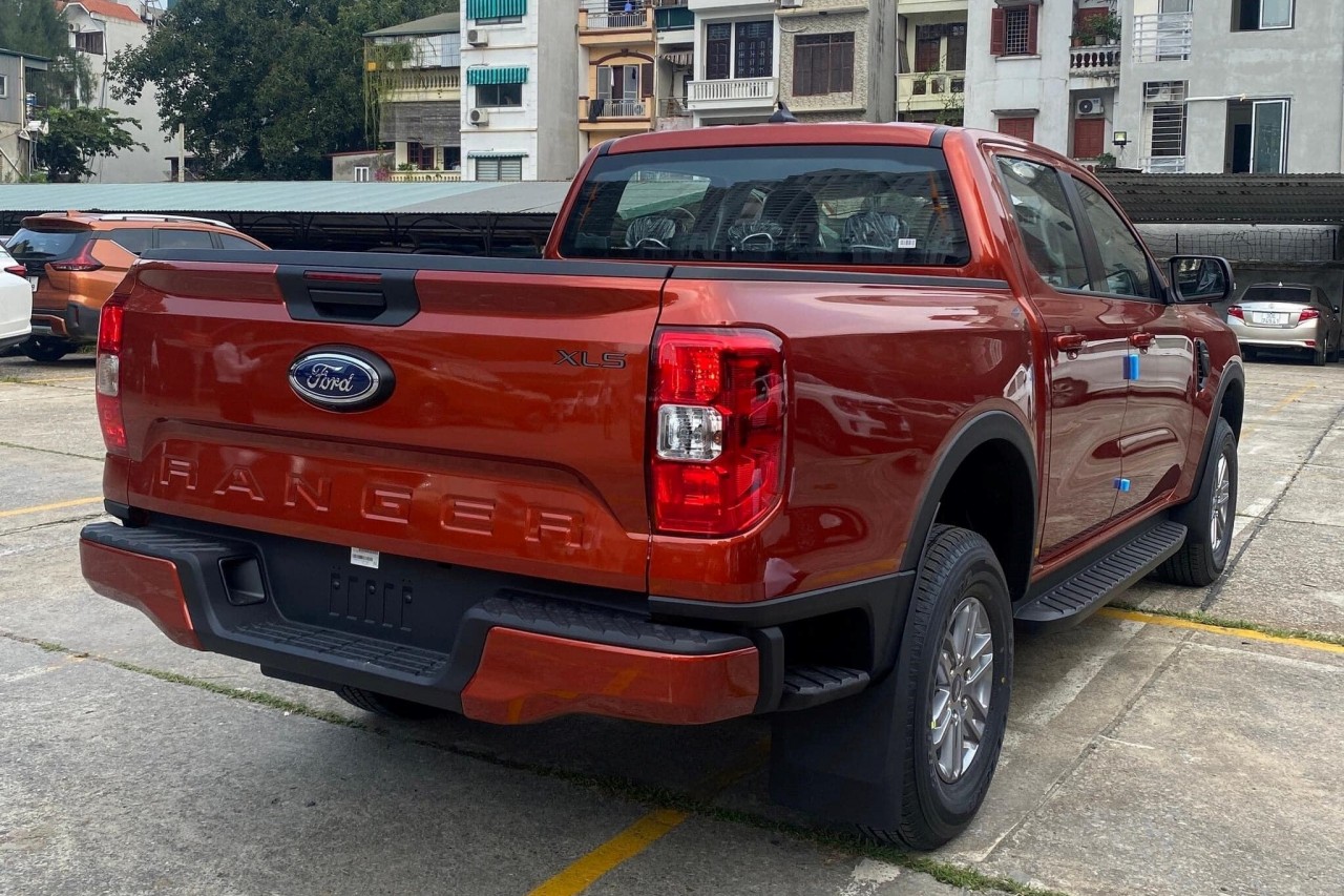 Ford Ranger - quá khó để đối thủ cạnh tranh vị thế dẫn đầu