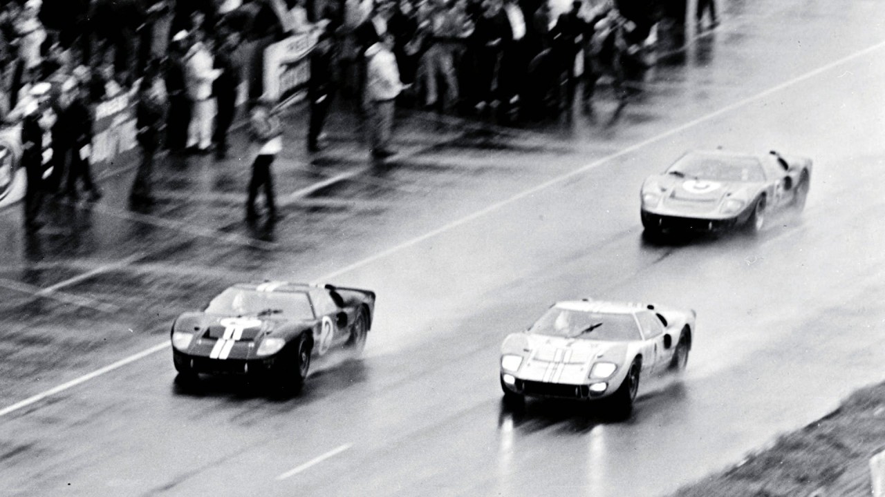 ford v ferrari chuyen ve giai dua khac nghiet nhat the gioi va chiec xe dua hay nhat lich su nuoc my