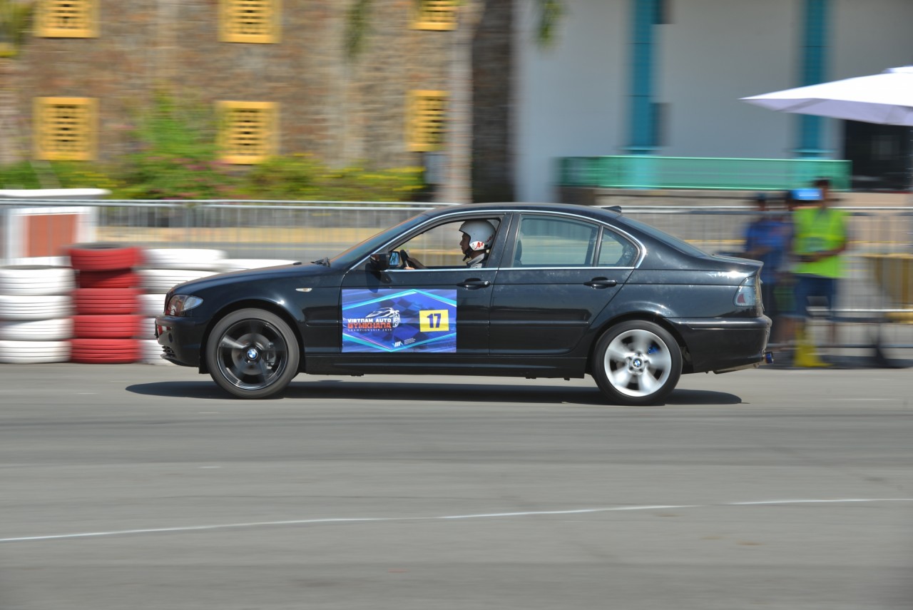 mo dang ky thi dau giai dua xe gymkhana otofun championship goc ninh binh 2020