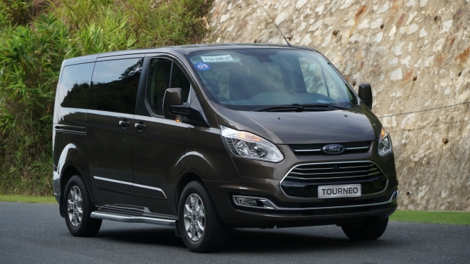 Ford Tourneo phù hợp nhất để phục vụ khách VIP