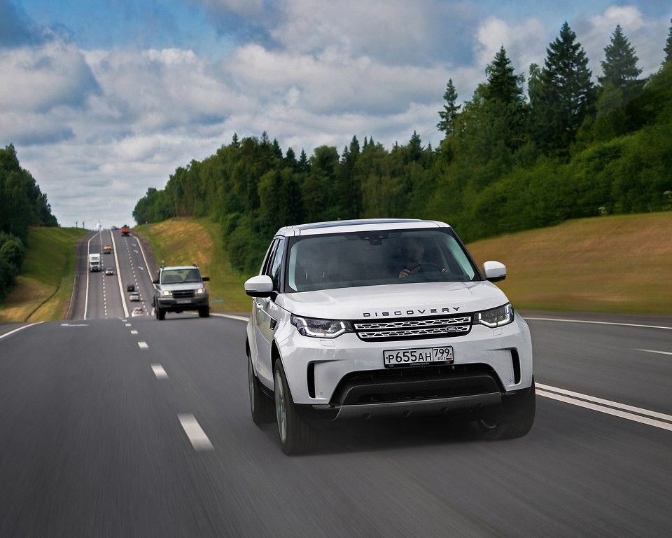 Land Rover Discovery – SUV hạng sang lý tưởng cho hành trình khám phá