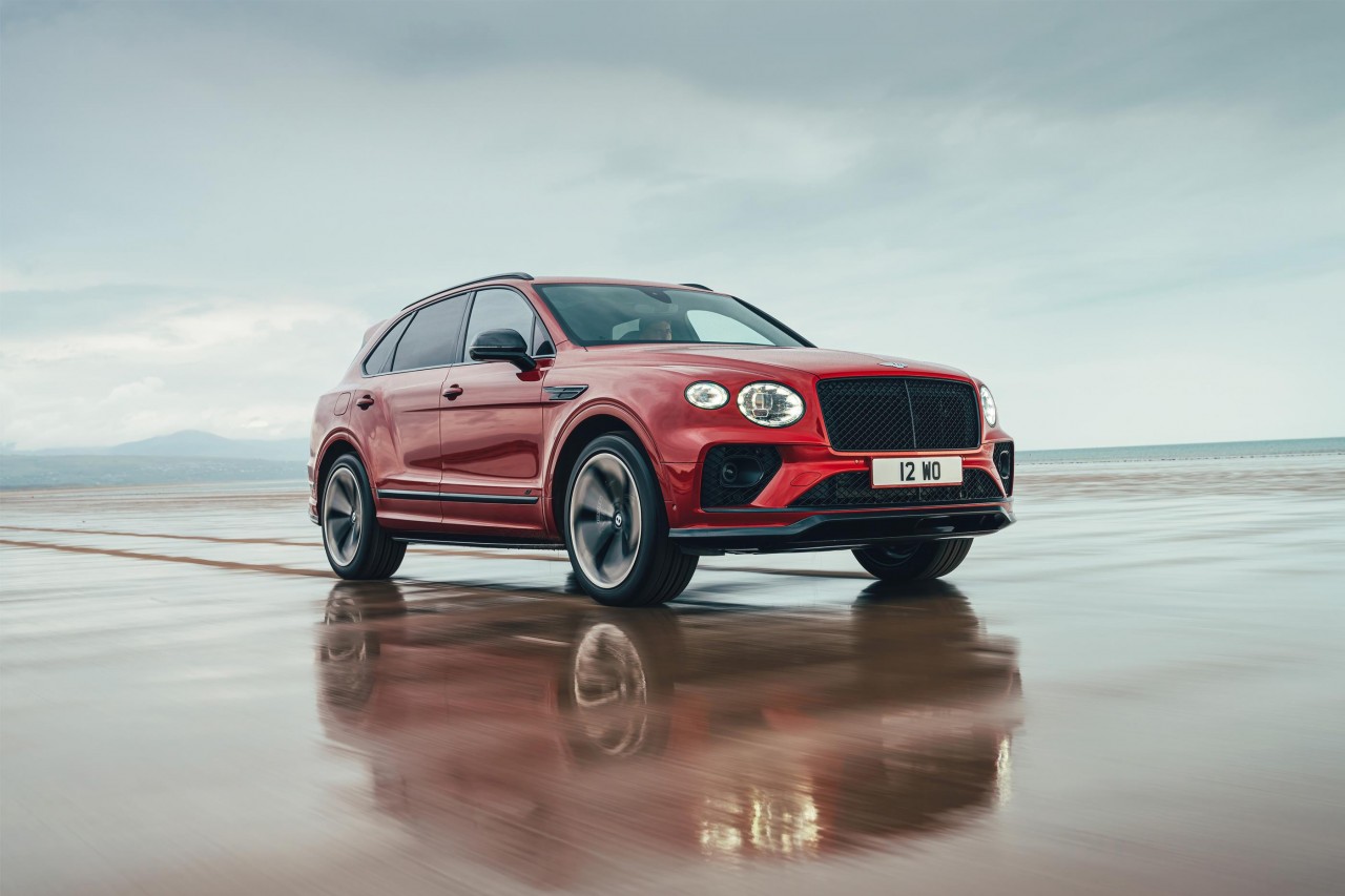 Bentley Việt Nam nhận đặt hàng Bentayga S 2022 chính hãng giá từ 17 tỷ đồng