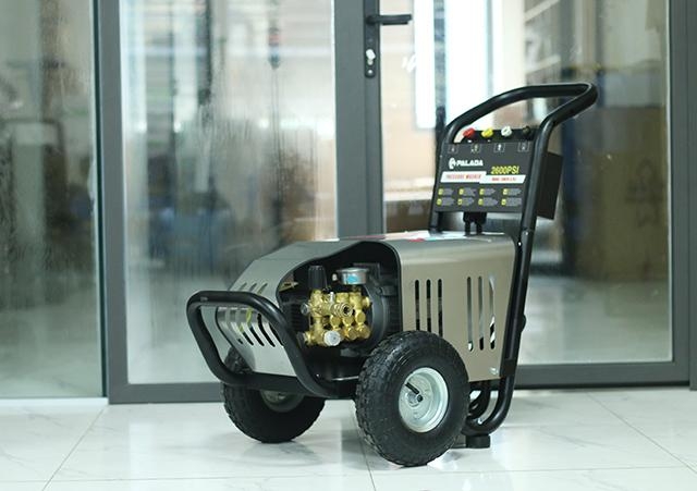Máy rửa xe cao áp chính hãng của điện máy Yên Phát Máy rửa xe cao áp chính hãng của điện máy Yên Phát
