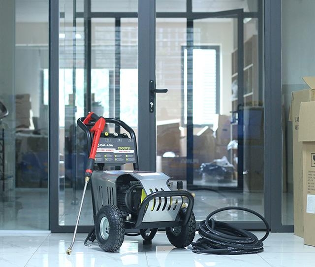 Máy rửa xe cao áp chính hãng của điện máy Yên Phát Máy rửa xe cao áp chính hãng của điện máy Yên Phát