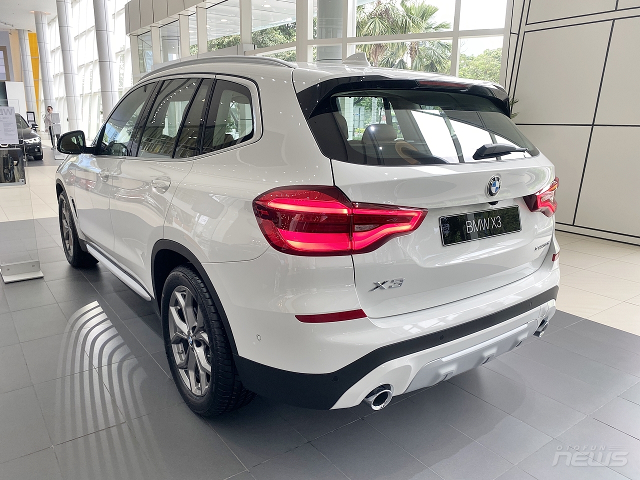 can canh bmw x3 2020 gia 27 ty dong