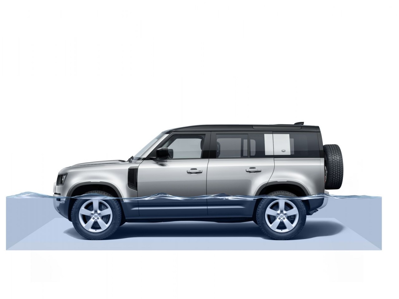 huyen thoai land rover defender ve viet nam voi gia gia 37 ty dong