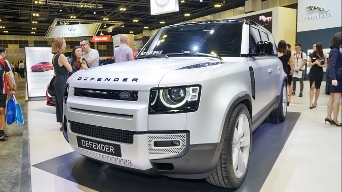 Ảnh thực tế Land Rover Defender 110 First Edition giá 5,12 tỷ đồng