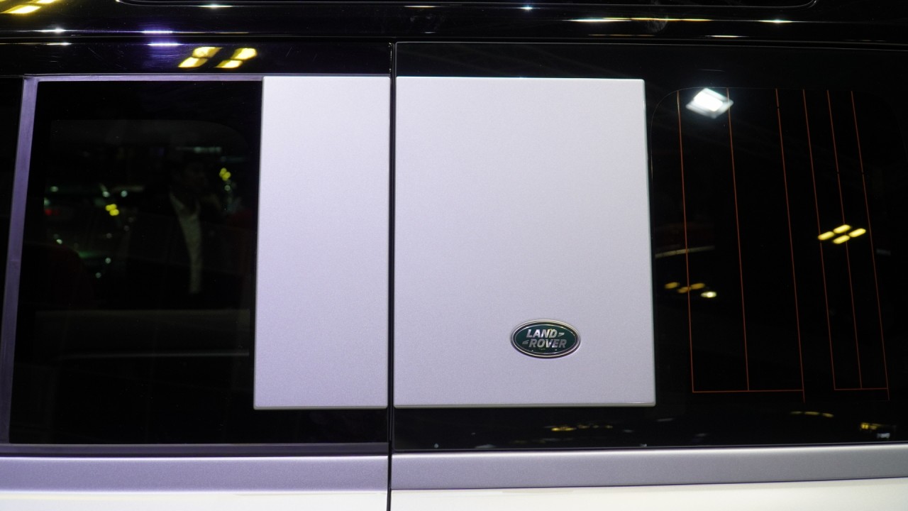 anh thuc te land rover defender 110 first edition gia 512 ty dong