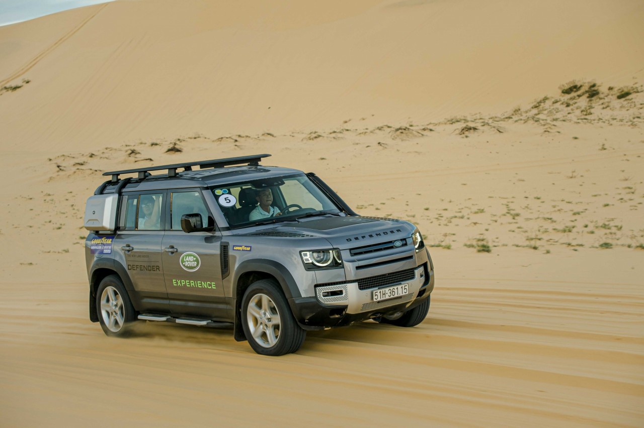 Land Rover Experience Tour 2020