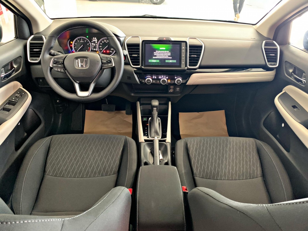 Cận cảnh Honda City phiên bản 1.5L