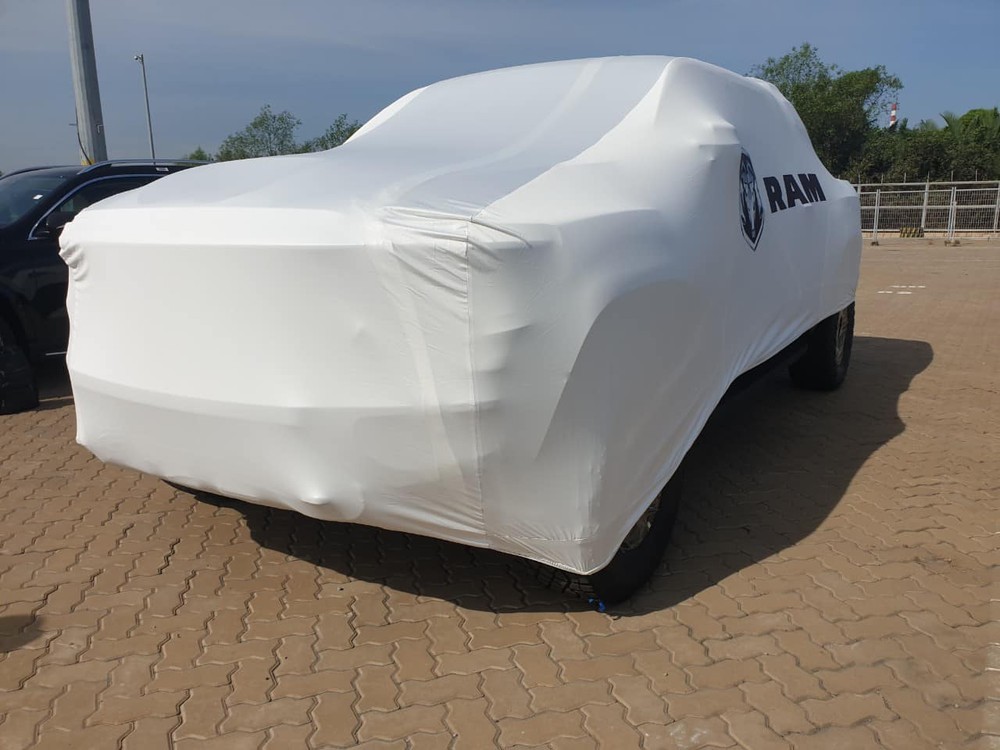 Bán tải hiệu năng cao Ram 1500 TRX 2021 về đến Việt Nam