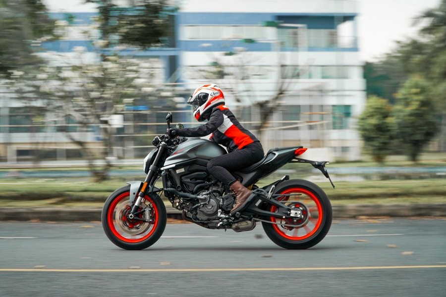 Ducati Monster 937 mới về Việt Nam, giá 439 triệu đồng