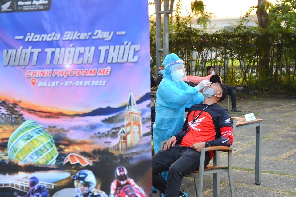 Hơn 300 biker tham dự đại hội mô tô Honda 2021