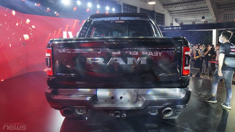 Ram 1500 TRX ra mắt tại Việt Nam với giá 7,9 tỷ đồng