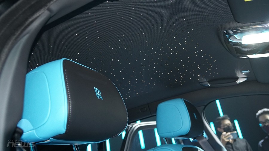 Cận cảnh Rolls-Royce Ghost Black Badge 2022 đầu tiên tại Việt Nam Cận cảnh Rolls-Royce Ghost Black Badge 2022 đầu tiên tại Việt Nam