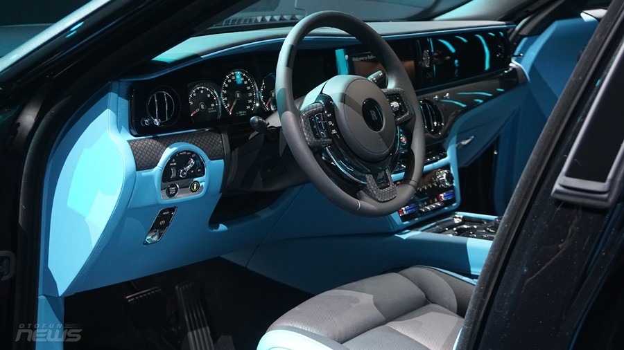 Cận cảnh Rolls Royce Ghost Black Badge 2022 đầu tiên tại Việt Nam
