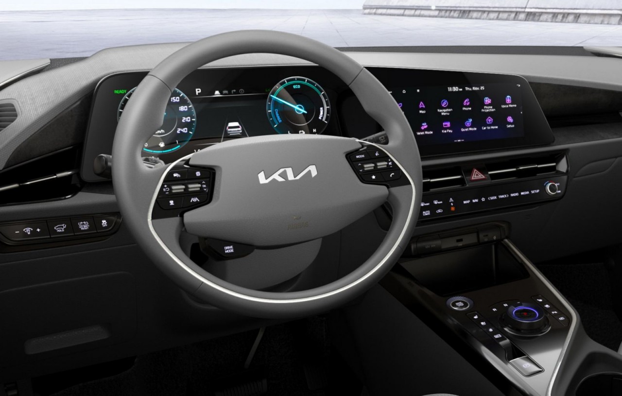 Cận cảnh xe xanh Kia Niro Hybrid 2022