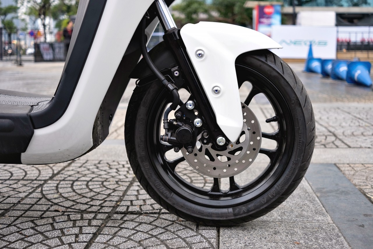 Cận cảnh xe máy điện Yamaha Neo's giá 50 triệu đồng